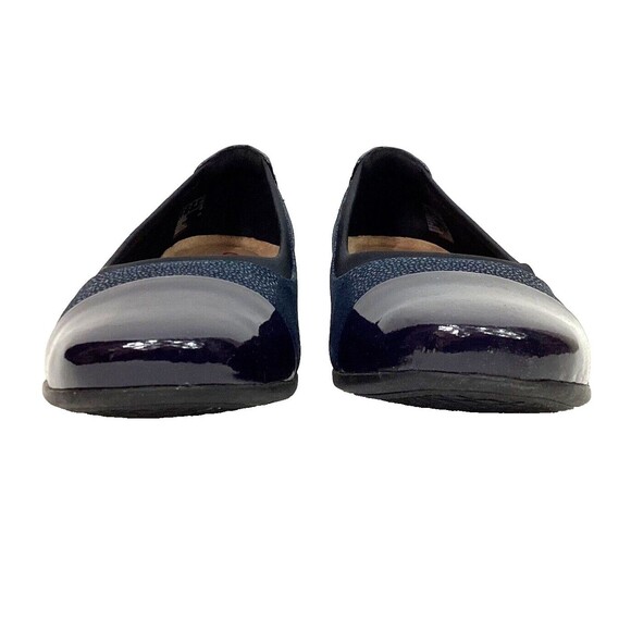 Clarks Un Darcey Cap -Women's Sz 7.5(M) Blue Sparkle Ballet Shoes - 44962 - Picture 2 of 10